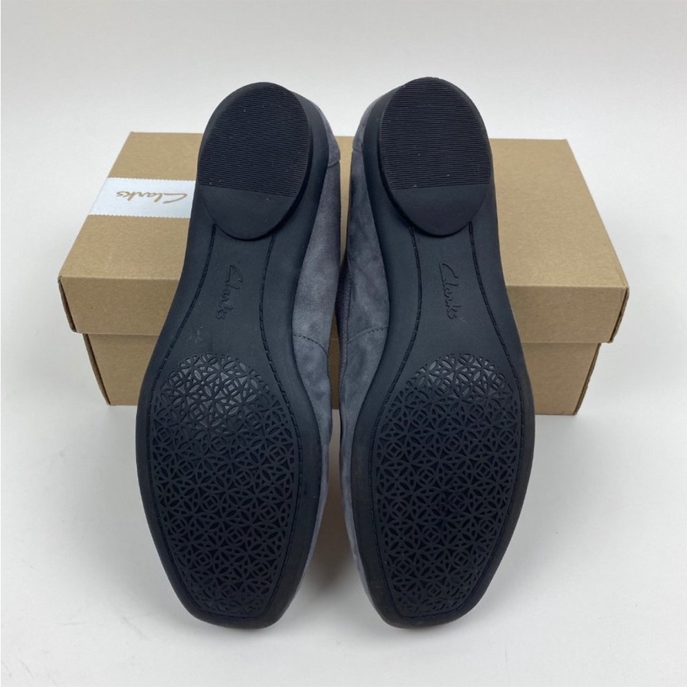 Clarks - Picture 3 of 6